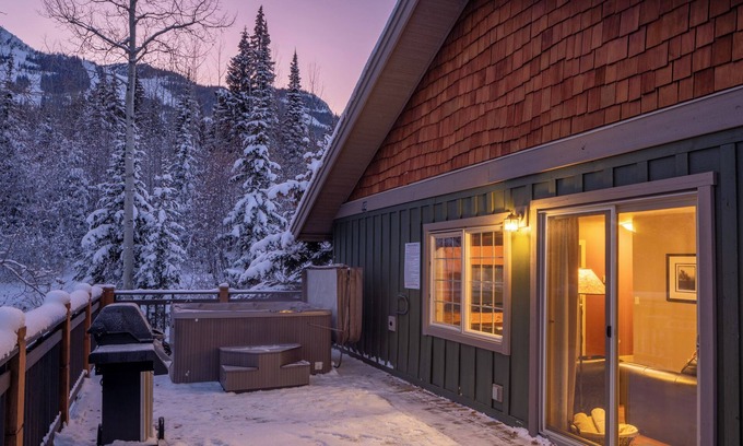 Golden Condo | Grizzly Heights: 2-bedroom mountain condo with hot tub