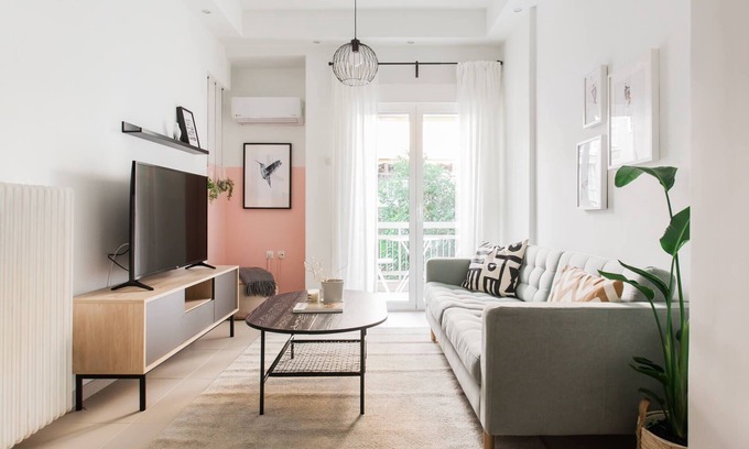 Koukaki Condo | Groovy 2BR Apartment in Koukaki