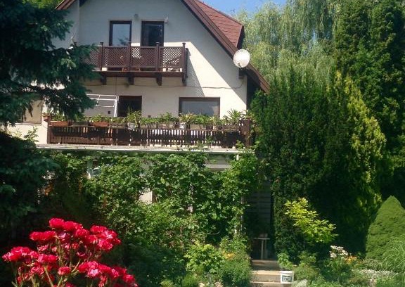 Balatonfured House | Grosz Vendégház