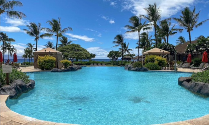 Honokowai Apartment | GROUND FLOOR DIRECT ACCESS with private outdoor yard space luxury resort condo