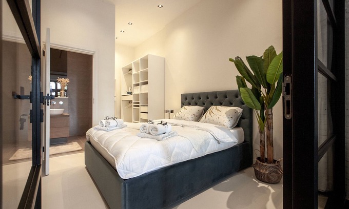 Frederik Hendrikbuurt Apartment | Ground floor Modern Confort Loft two bedrooms
