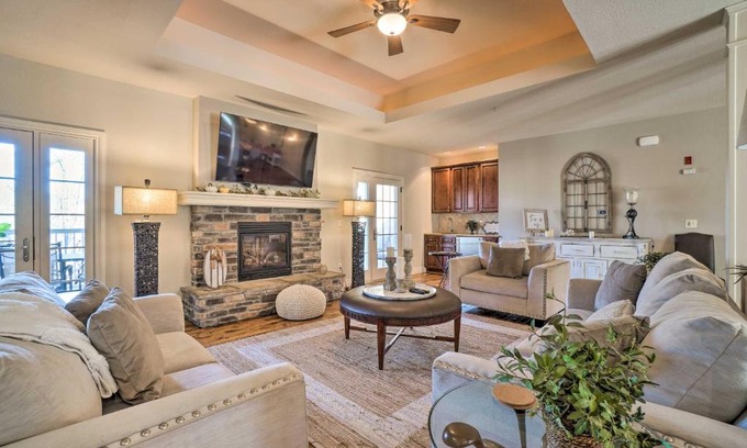 Branson Villa | Group Winter Retreat! Stunning Villa Near SDC