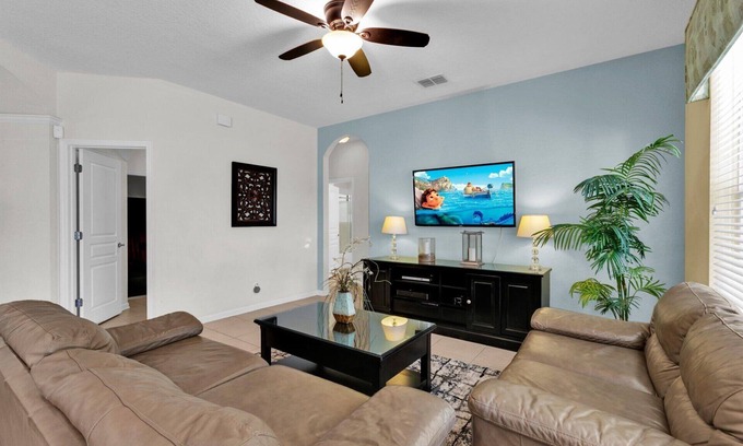 Windsor Hills House | GRS7756 Summary: Wind
