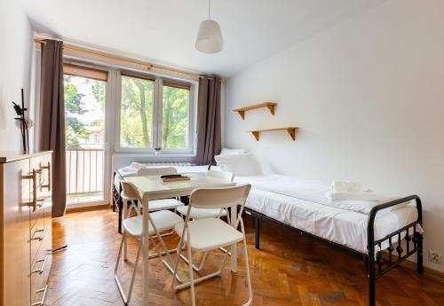 Oliwa Apartment | Grunwaldzka Comfort Apartment by BookingHost