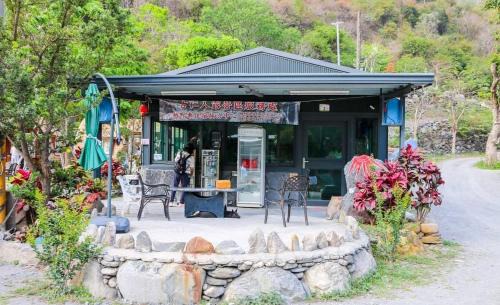 Wutai House | Gu Ren People Homestay