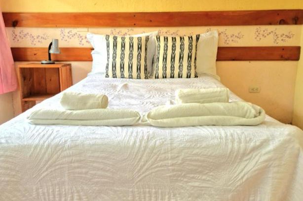 Santa Cruz La Laguna House | GuateMia Lake Front Starlink Wifi