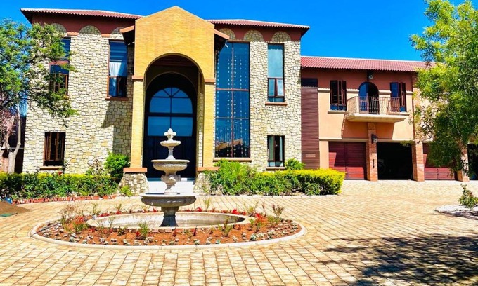 Polokwane House | Gucci Manor Boutique Guesthouse