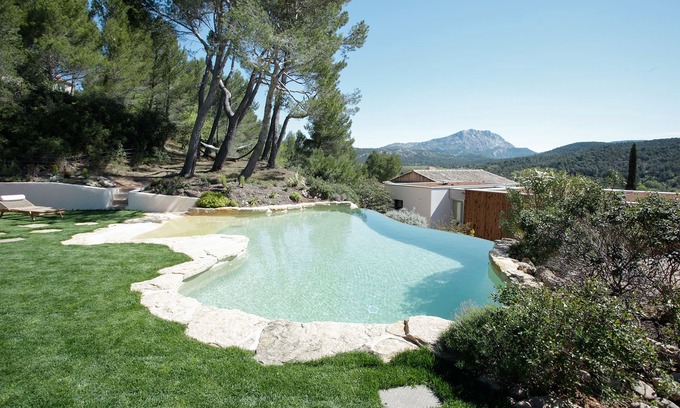 Le Tholonet Villa | GUEST HOUSE IN PINETA