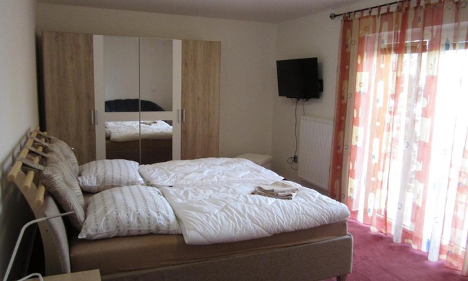 Brno House | Guest House Krpole