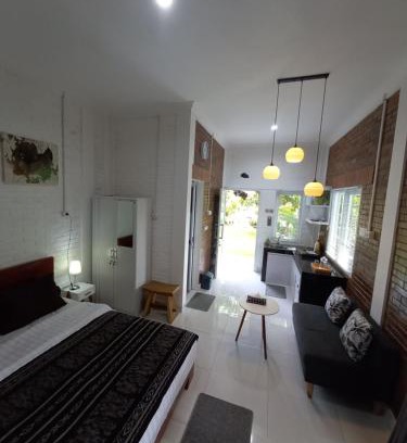 Pakem House | Guest House T