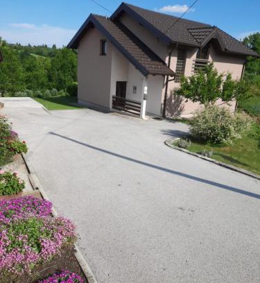 Slunj House | Guest House Tena