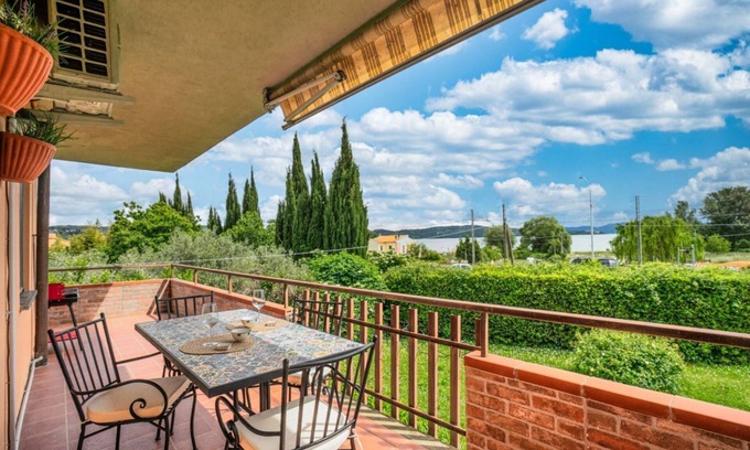 Passignano sul Trasimeno Apartment | GuestHost - Cozy Apartment Lake Trasimeno