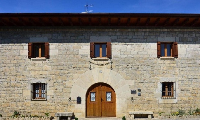 Asiain House | guest room "Casa de la Cadena".