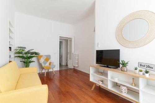 Tricolore Apartment | GuestHost - MM4 Tricolore Charming Apartment