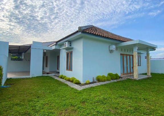 Mertoyudan House | Guesthouse Casamontana Magelang (3 Bedroom Full AC)