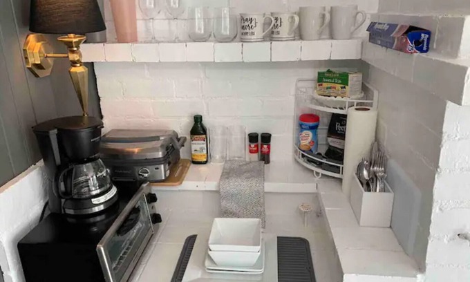 Coastal San Pedro Apartment | Guesthouse Detached.Quiet Nbrhd.AC!New Firestck4TV