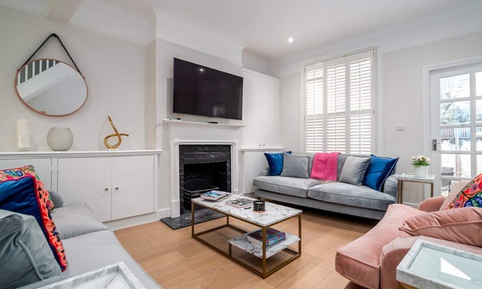 Parsons Green and Walham Apartment | GuestReady - Family Home with Garden for 6