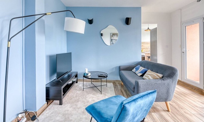 Saulaie - Claveliere Apartment | GuestReady - Serenity blue in Oullins