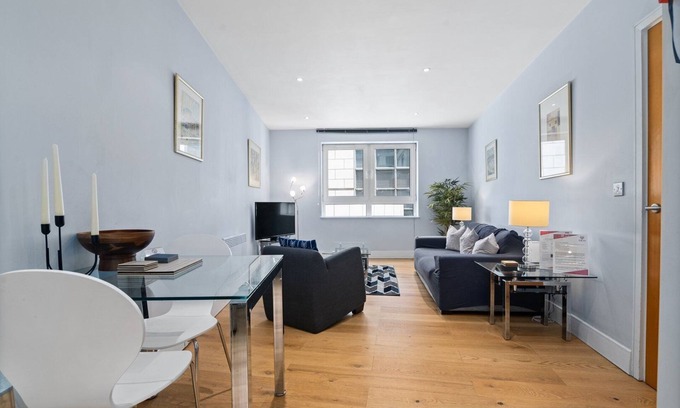 Tower Hill Apartment | GuestReady - Tower of London at your doorstep