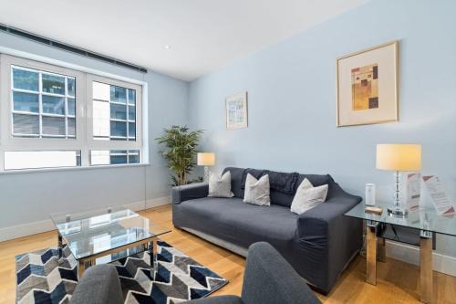 Tower Hill Apartment | GuestReady - Tower of London at your doorstep