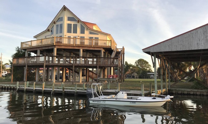 Horseshoe Beach House | Gulf Front House, BoatDock/Spectacular View, Central A/C