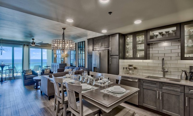 Fort Walton Beach - Destin Condo | Gulf Front-Leeward Key Unit 504-Miramar Beach-Elevator