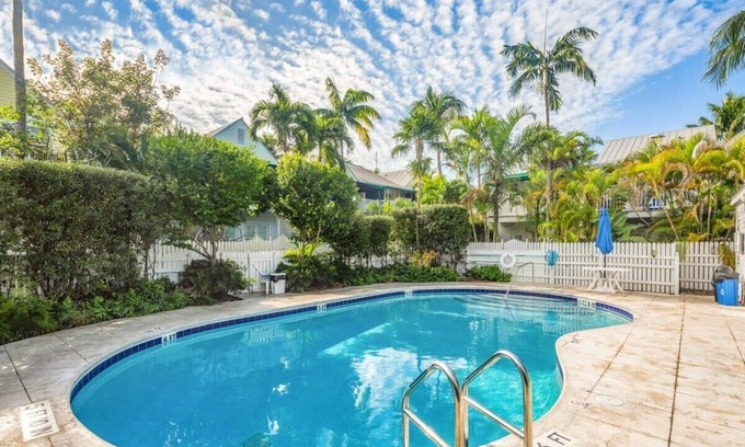 Bahama Village House | Gulf Getaway | Condo w/Pool!