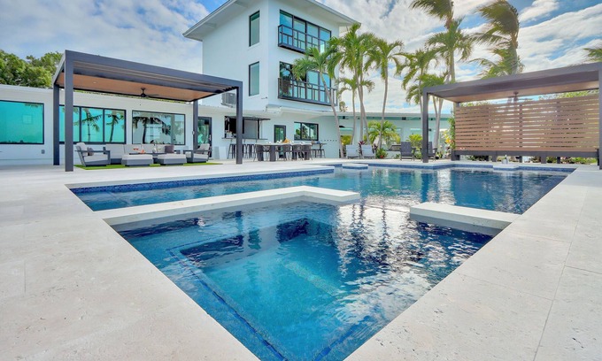 Marathon Villa | Gulfside Waterfront Luxe Estate w/private beach, pool, spa, boat dockage
