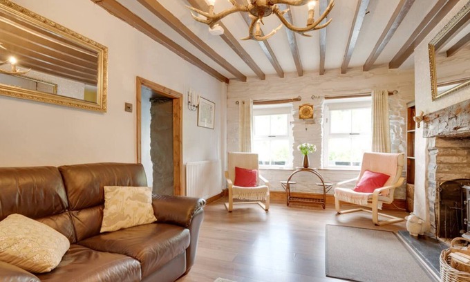 Machynlleth House | Gwel y Bryn in Machynlleth