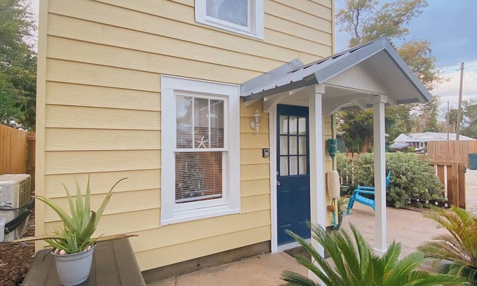 Port St. Joe Apartment | Gypsy Cottage | Scallop Season|Downtown