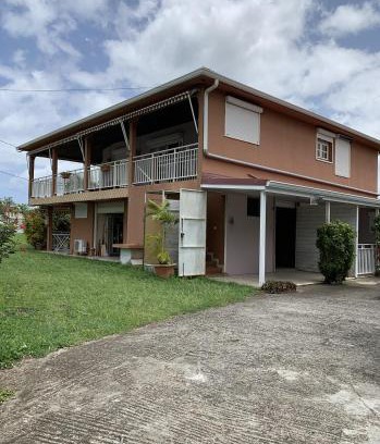Trois-Rivieres Apartment | Hébergement mouchas F4 - dans Villa les Polycias