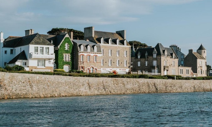 Roscoff Hotel | Hôtel Aux Tamaris - Vue Mer