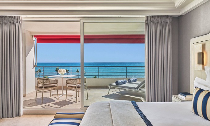 Cannes City Centre Hotel | Hôtel Barrière Le Majestic Cannes