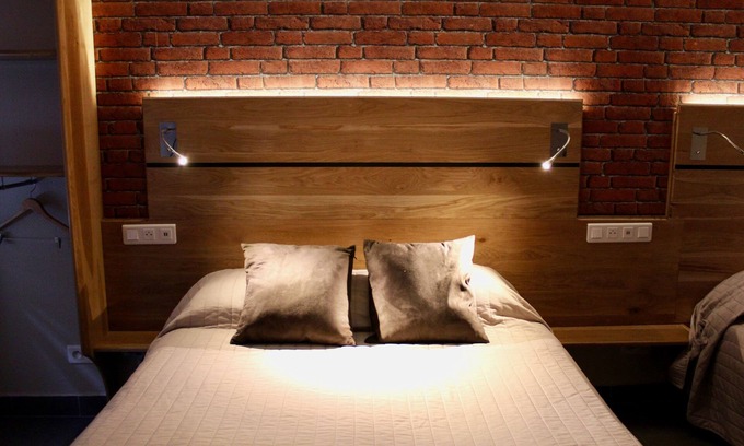 20th Arrondissement Hotel | Hôtel des Pyrénées