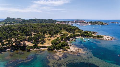 Six-Fours-les-Plages Hotel | Hôtel Helios & SPA - Ile des Embiez
