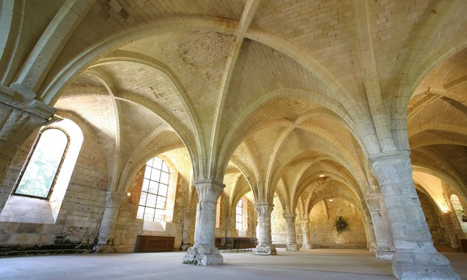 Fontaine-Notre-Dame Hotel | Hôtel ibis Cambrai