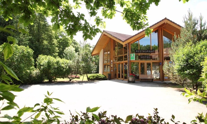 Champagnole Hotel | Hôtel Le Bois Dormant