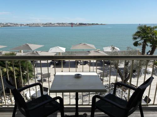 La Rochelle Hotel | Hôtel Les Brises