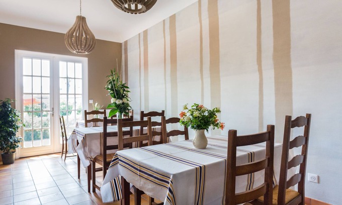 Saint-Pee-sur-Nivelle Hotel | Hôtel Mendionde