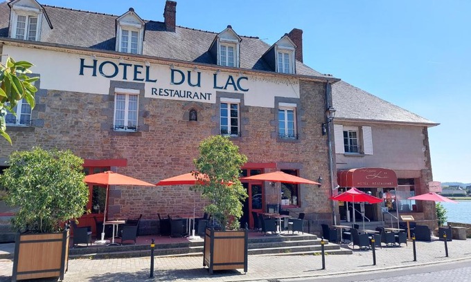 Combourg Hotel | Hôtel Restaurant du Lac