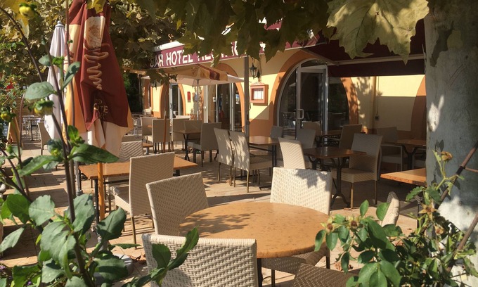 Nogaro Hotel | Hôtel Restaurant Le Commerce