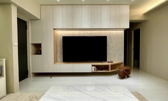 Xinyi Apartment | H&K 4/2 Taipei 101 Wuxing Home away from Home