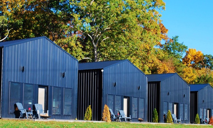 Mount Sterling House | H&M Retreats Hermann, MO