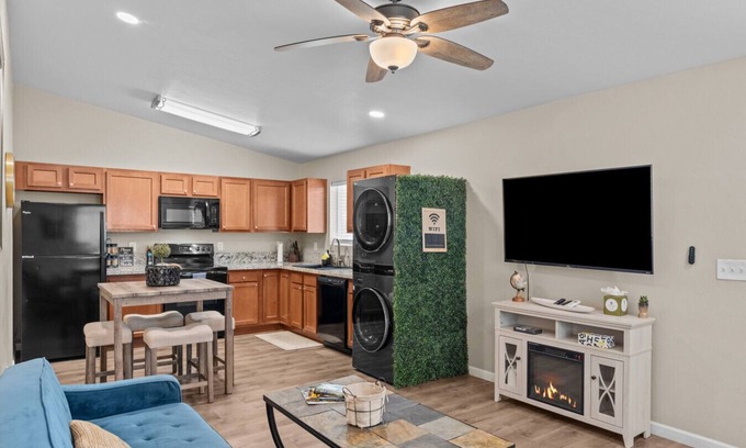 Midtown House | Hacienda Tucson with Casita