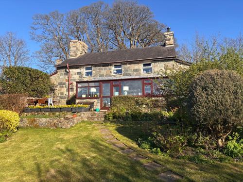 Dinas House | Hafod Boeth