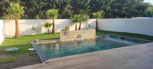 Gignac-la-Nerthe House | Halte Provence - 2 chambres - Piscine - Salle de bain privée - Parking gratuit
