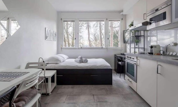 Sainte-Foy-les-Lyon Apartment | Hamac Suites - Le Sainte-Foy - 2 travelers