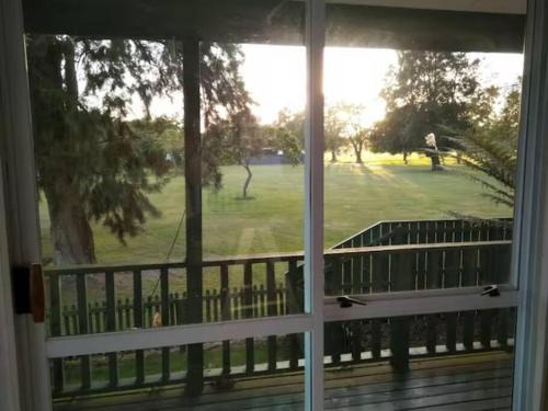 Hamilton Lake House | Hamilton KiWi home 4 mins walk to Waikato hospital Hamilton