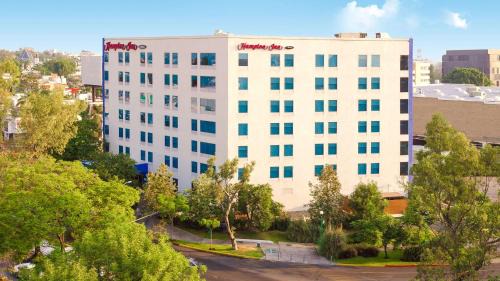 Chapalita Hotel | Hampton by Hilton Guadalajara Expo