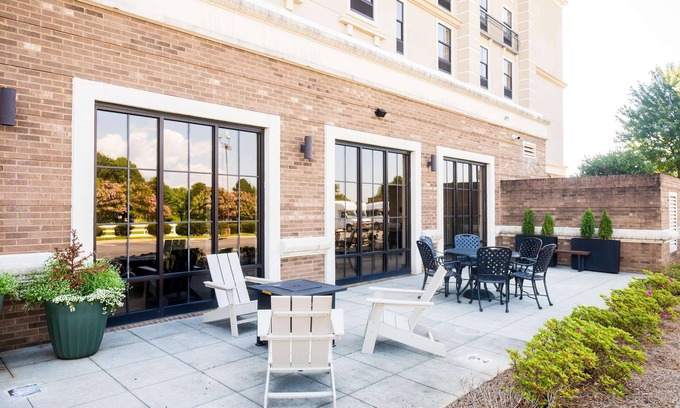 Dobson Hotel | Hampton Inn and Suites Dobson